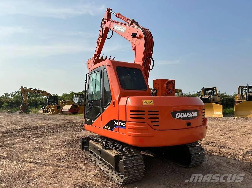 Doosan DH 80 Midi excavators  7t - 12t