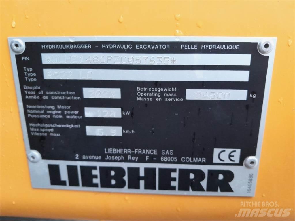 Liebherr R922 Crawler excavators