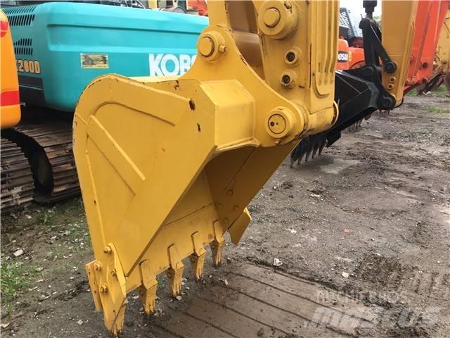 Komatsu PC 200 Crawler excavators