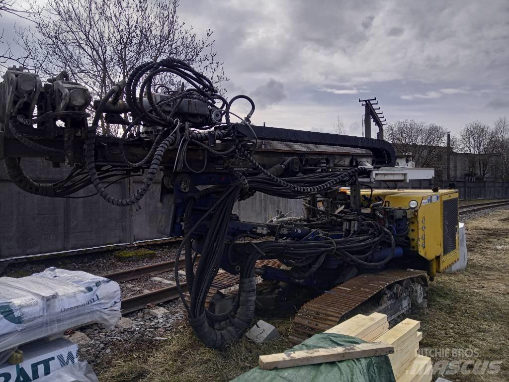 Hütte HBR 502 Mobile drill rig trucks