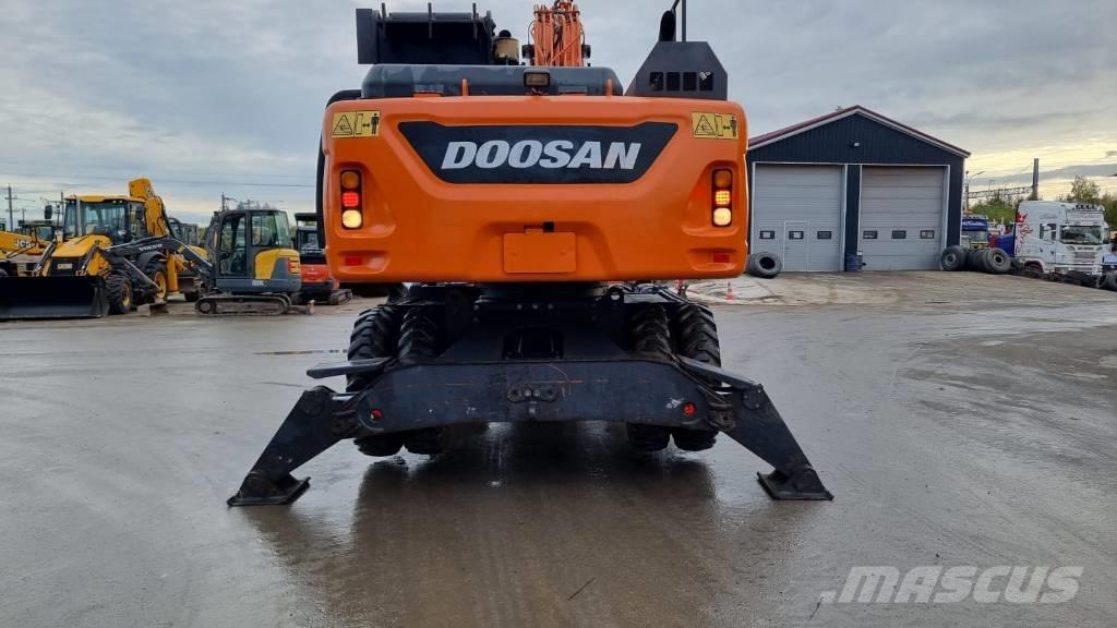 Doosan DX 210 W - 5 Wheeled excavators