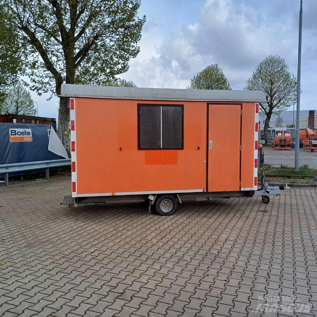  Brouwer Units SM400L Construction barracks