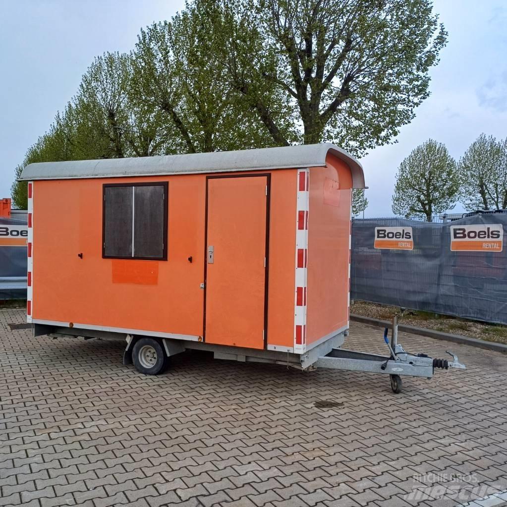  Brouwer Units SM400L Construction barracks