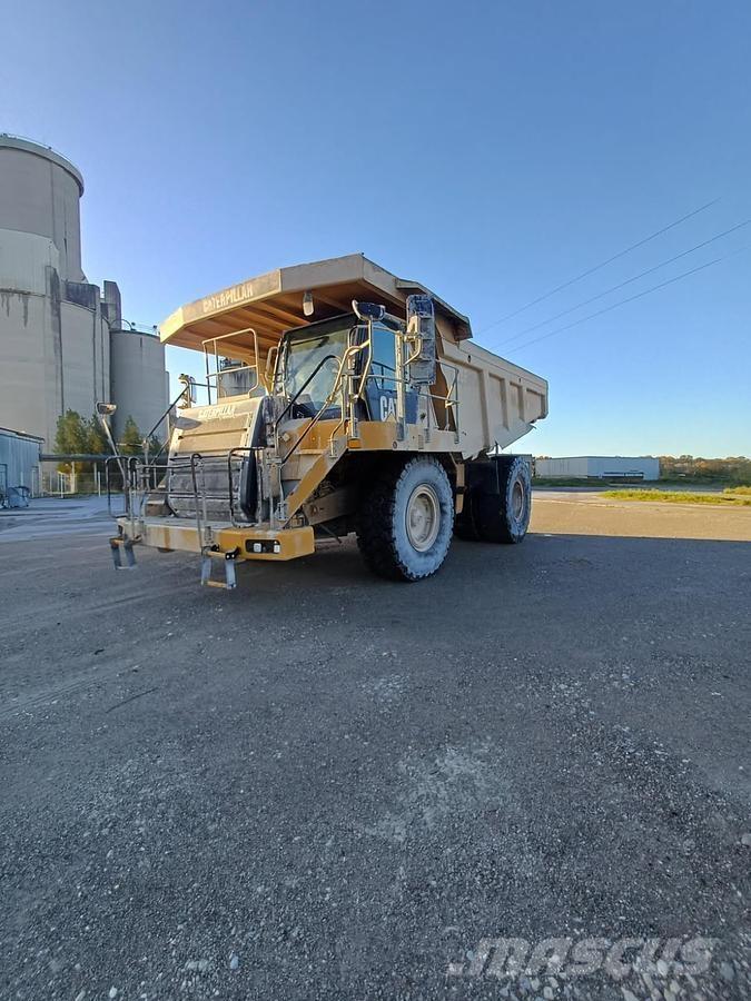 CAT 775F Rigid dump trucks