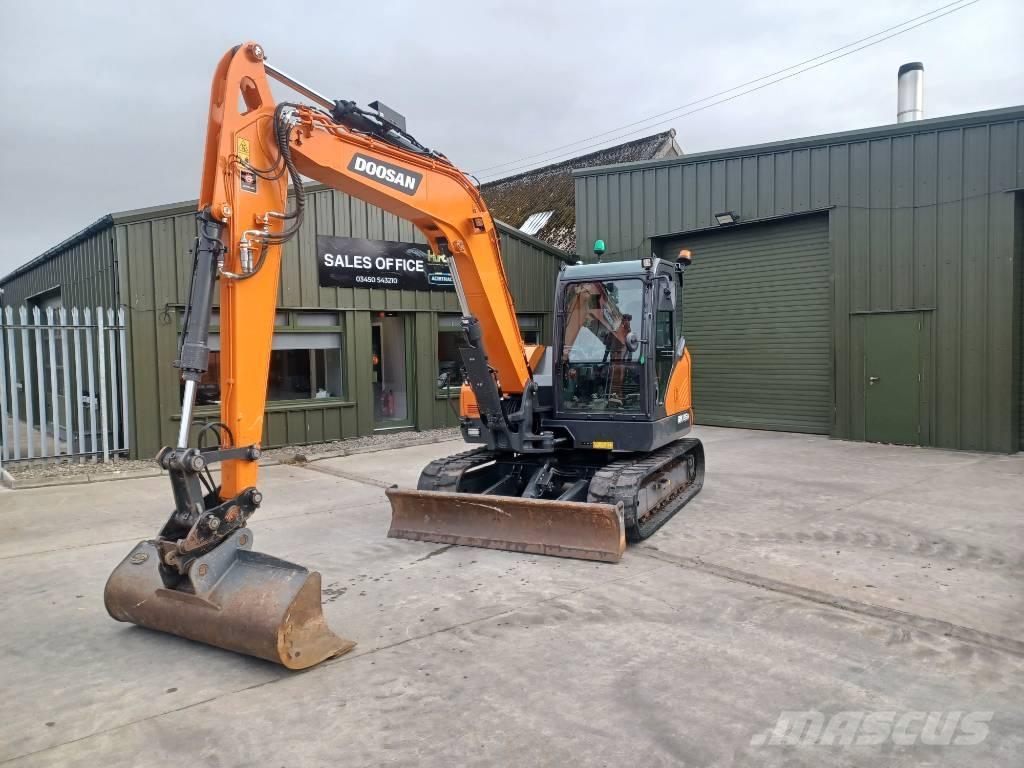 Develon DX 85 R-7 Midi excavators  7t - 12t