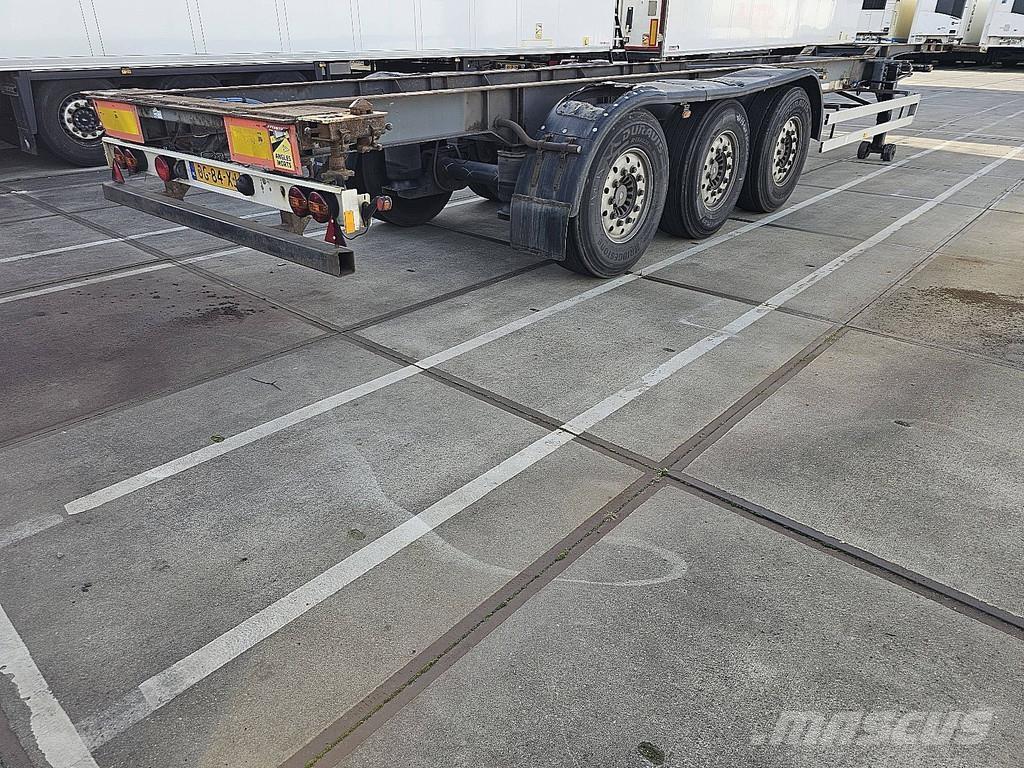 Pacton T3-007 Containerframe/Skiploader semi-trailers