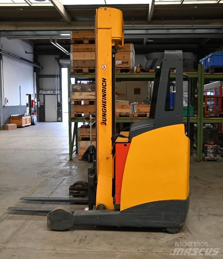 Jungheinrich ETV 214 Reach truck