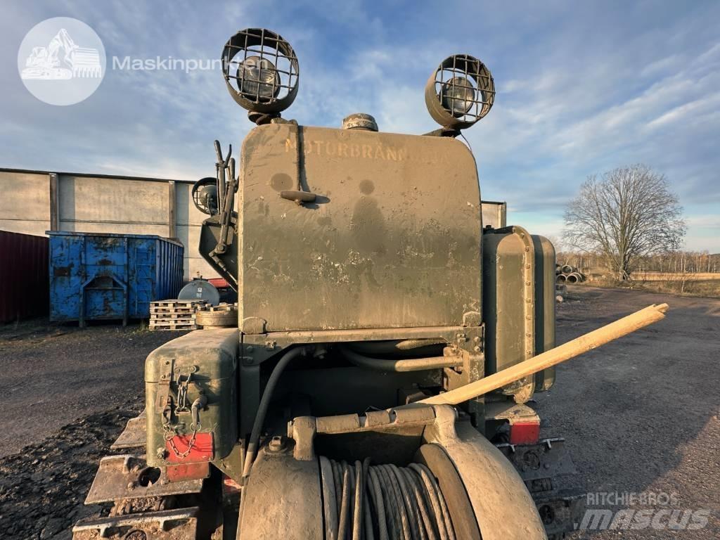 CAT 955 Crawler FEL's