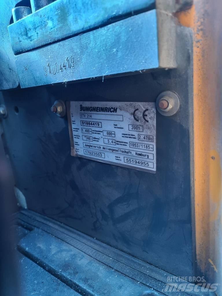Jungheinrich ETV 214 Reach truck