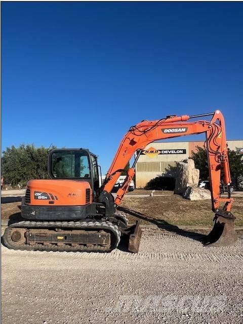 Doosan DX 85 R-3 Midi excavators  7t - 12t