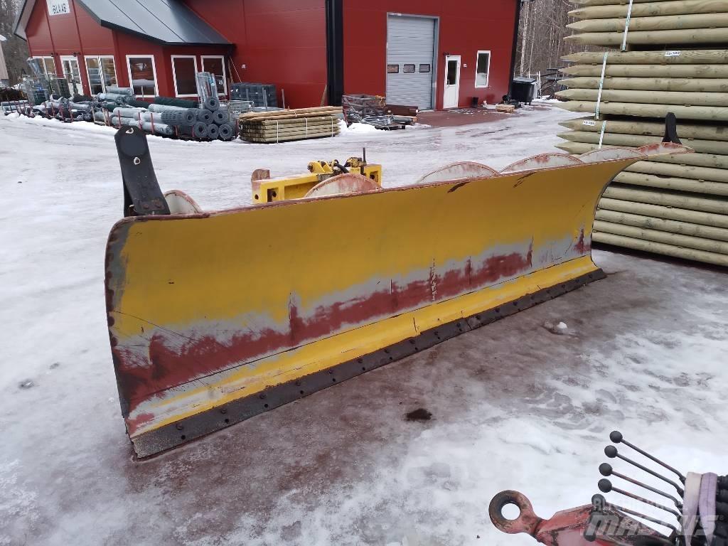 Vikmet HKAL Ploughs