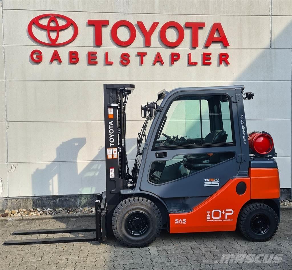 Toyota 02-8FGF25 LPG trucks