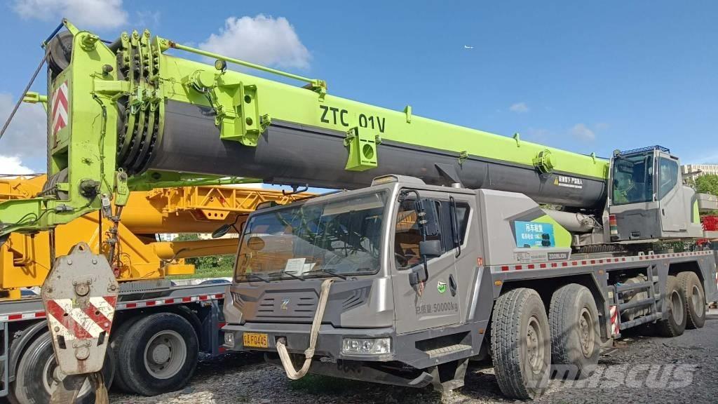 Zoomlion ZTC800 All terrain cranes
