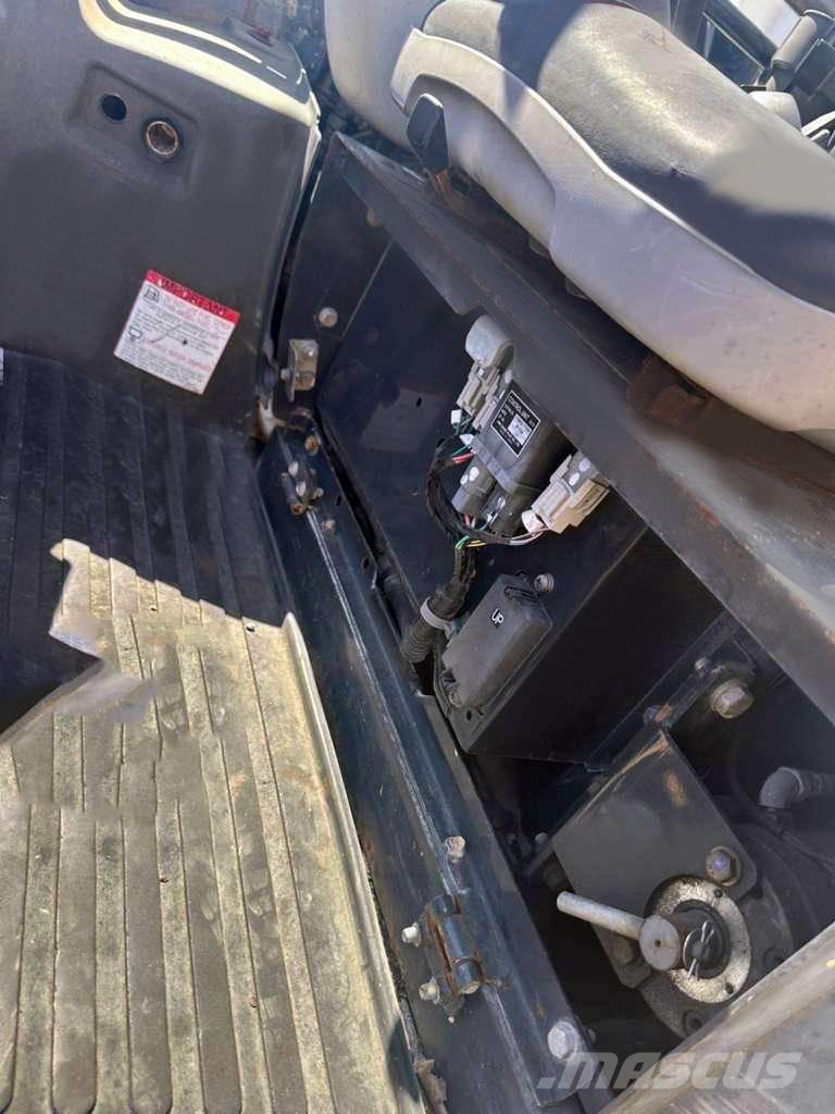 Hitachi ZX 27 U Mini excavators < 7t