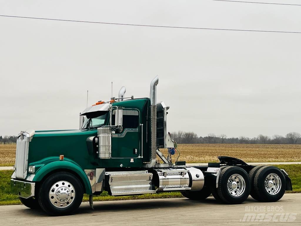 Kenworth W 900 Truck Tractor Units