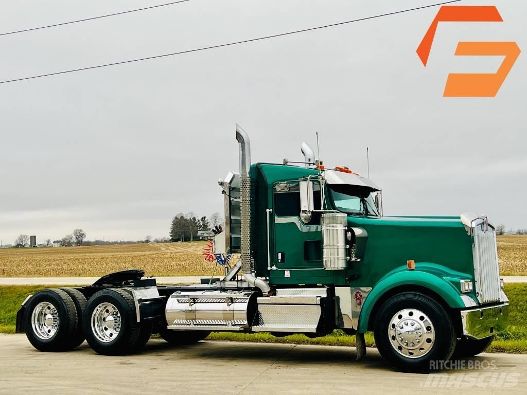 Kenworth W 900 Truck Tractor Units