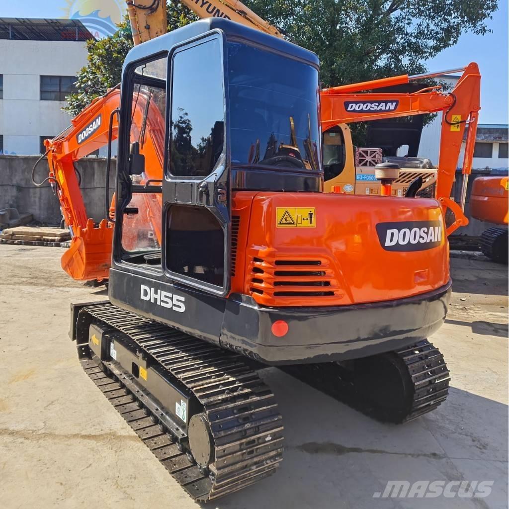 Doosan DH 55 Mini excavators < 7t