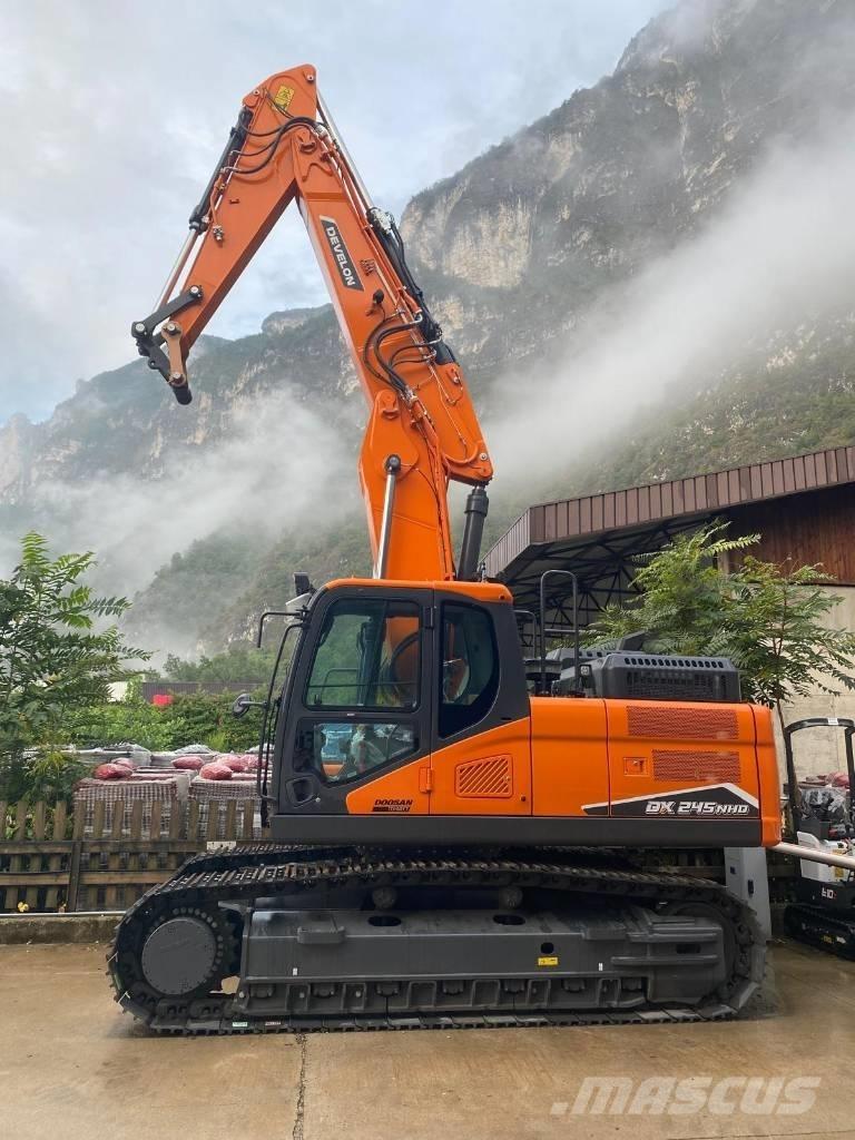 Develon DX 245 NHD-7 Crawler excavators