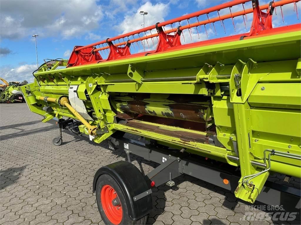 CLAAS Lexion 6800 Combine harvesters