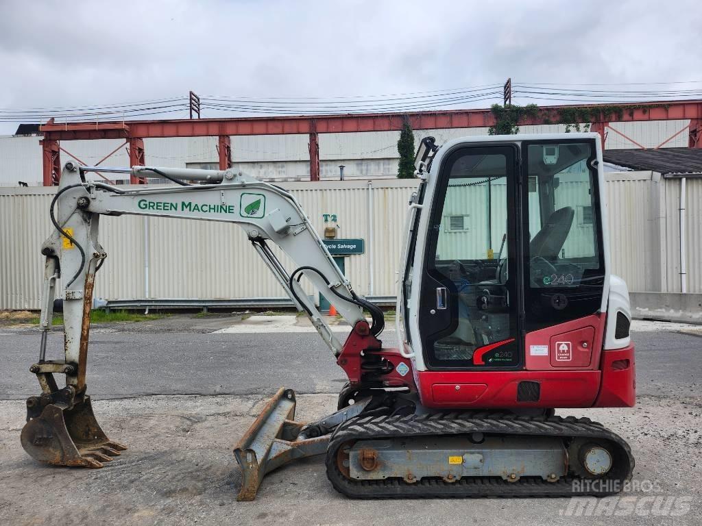 Takeuchi TB 240 Mini excavators < 7t
