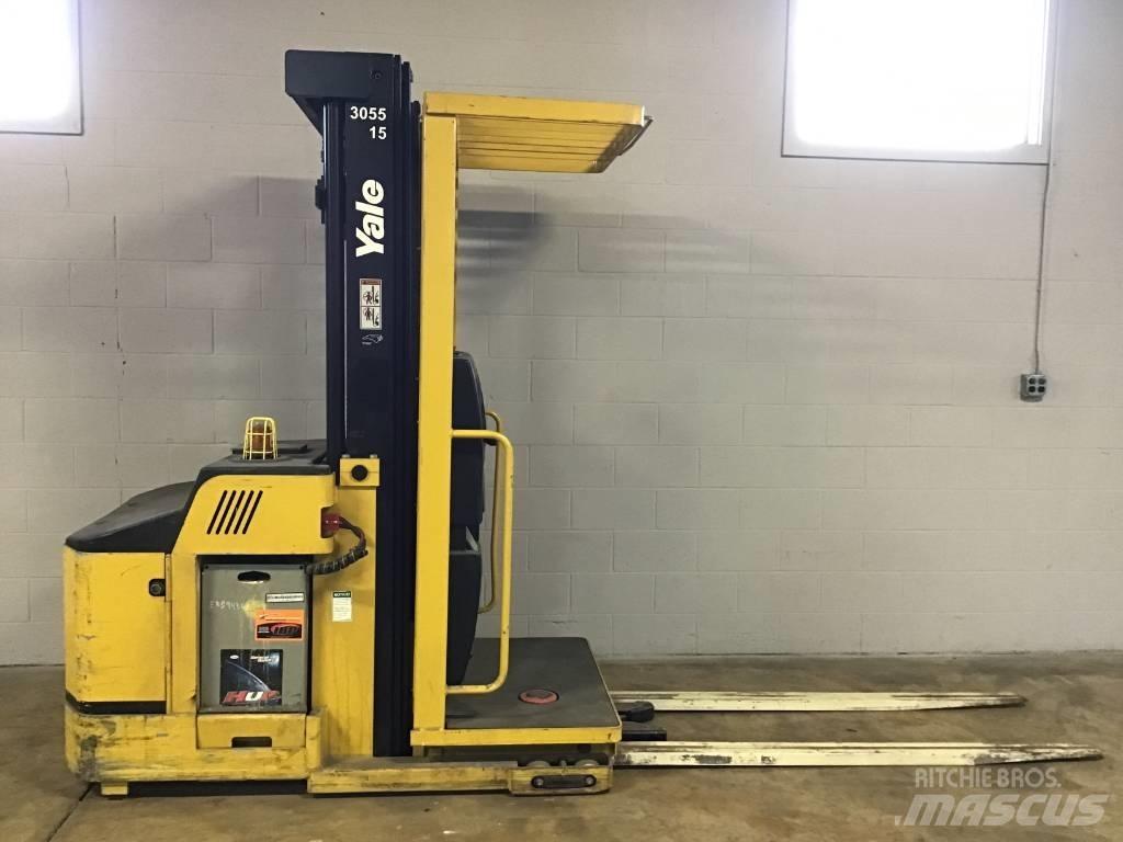 Yale OS030EFN24TE095 Medium lift order picker