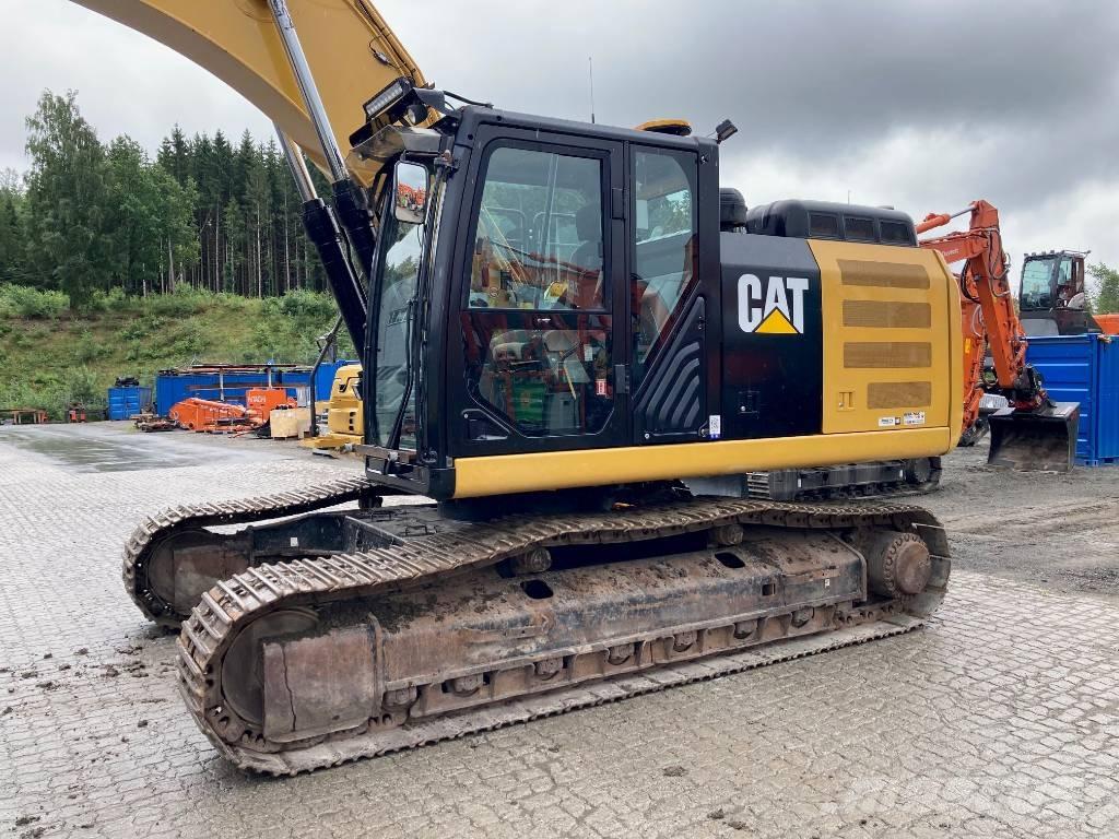 CAT 326 F L Crawler excavators