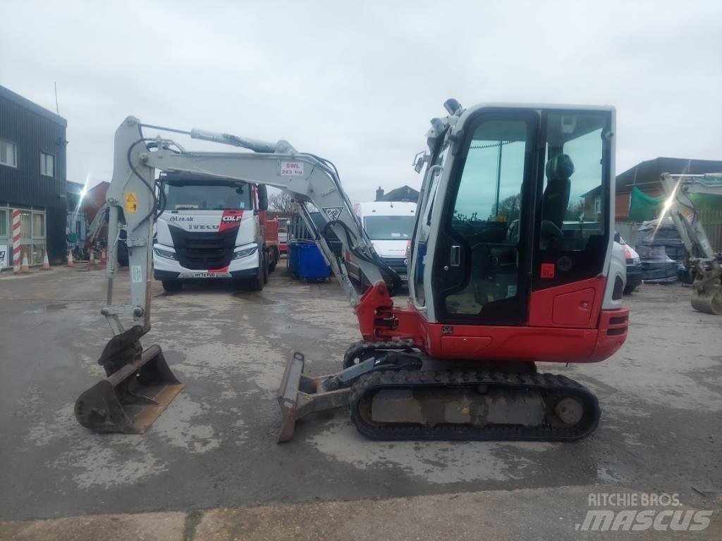 Takeuchi TB 230 Mini excavators < 7t
