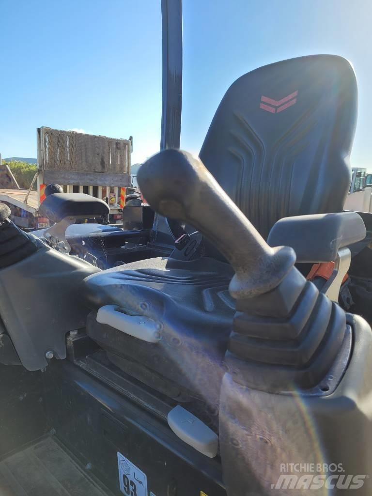 Yanmar Vio 27 Mini excavators < 7t