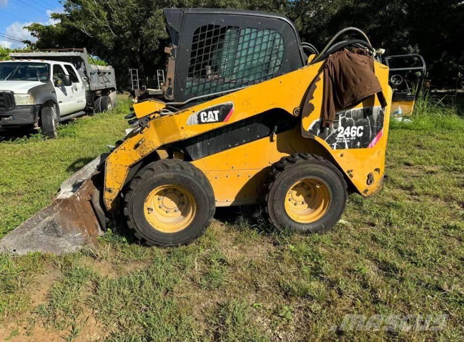 CAT 246 C Skid steer loaders