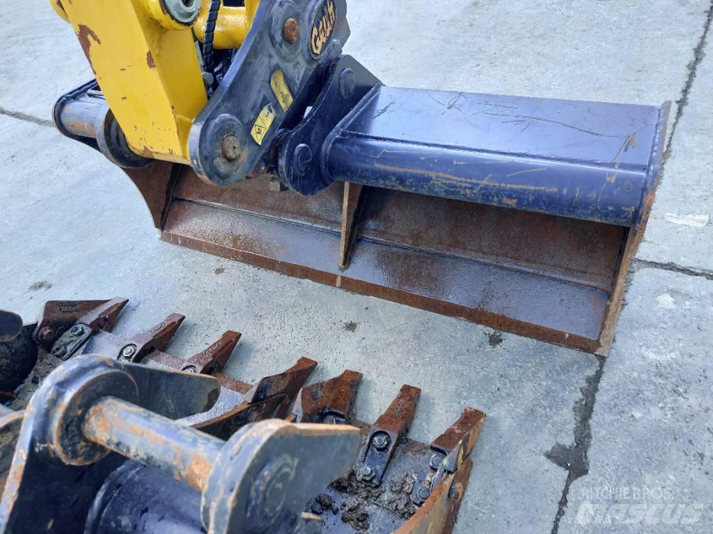Komatsu PC26MR-5 Mini excavators < 7t