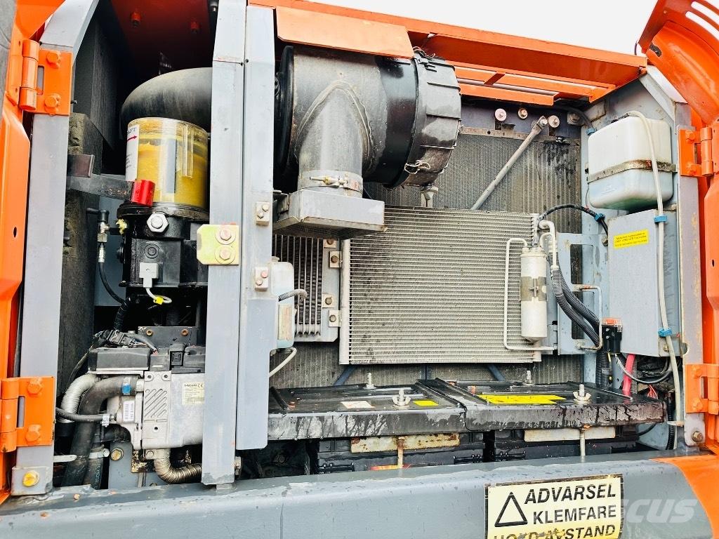 Hitachi Zaxis 170 W Wheeled excavators