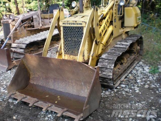 Mitsubishi BS3F Crawler dozers