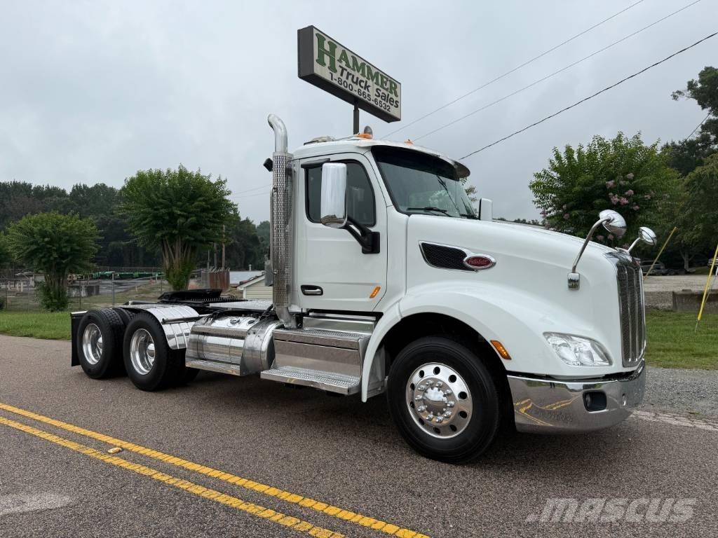 Peterbilt 579 Truck Tractor Units