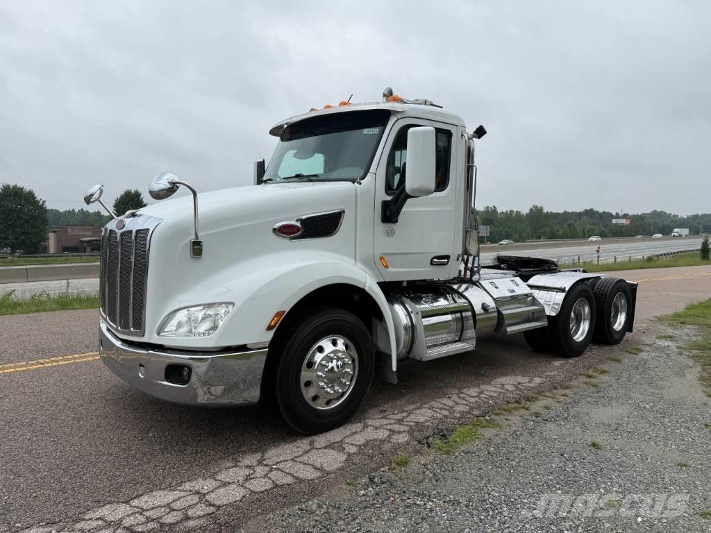 Peterbilt 579 Truck Tractor Units