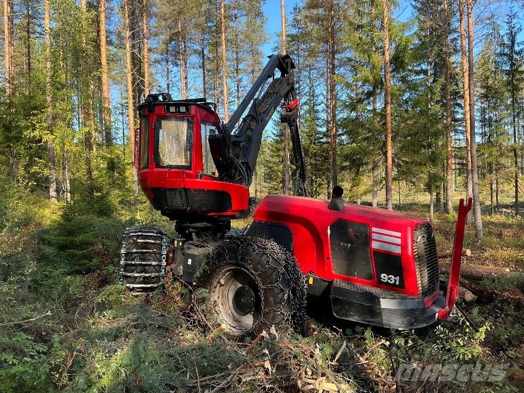 Komatsu 931-3 Harvesters