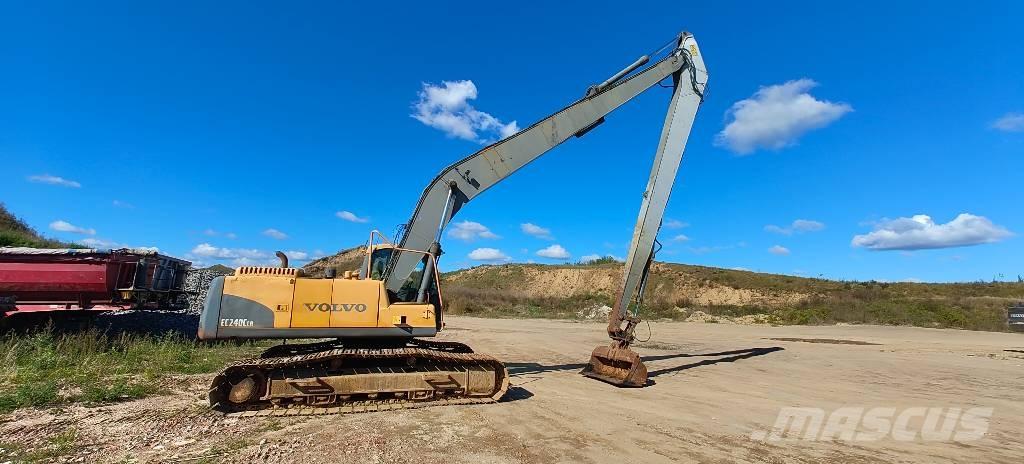Volvo EC 240 C LR Long reach excavators