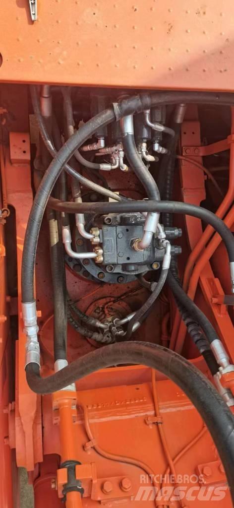 Doosan DX 300 Crawler excavators