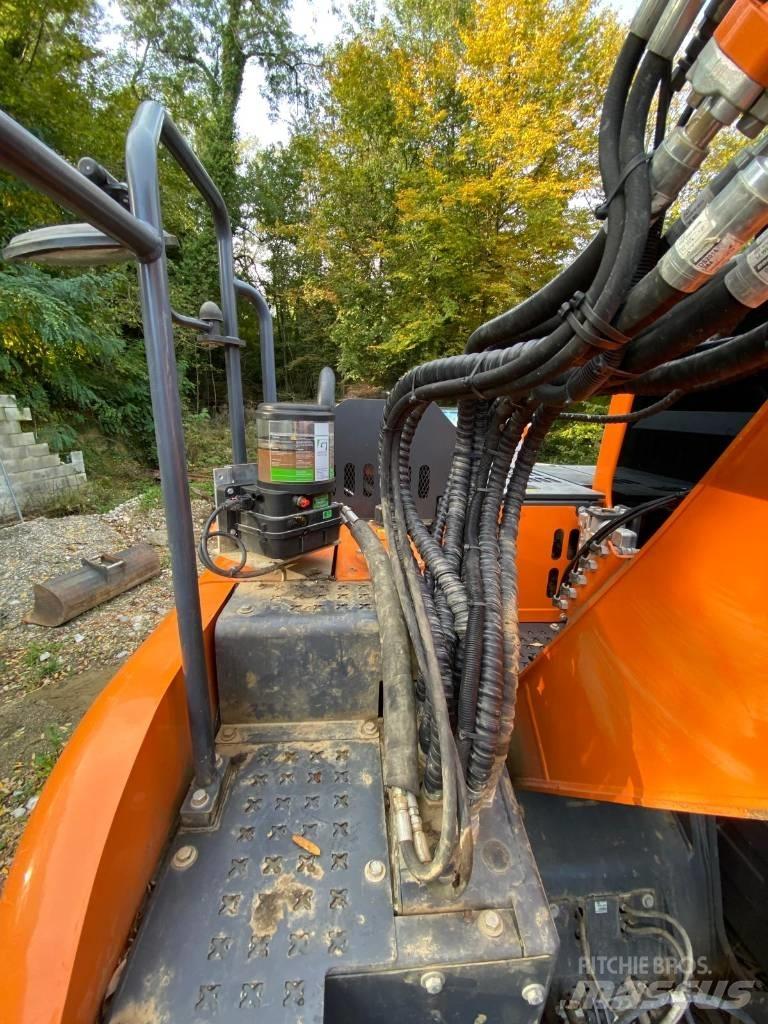 Doosan DX 140 LCR-5 Crawler excavators