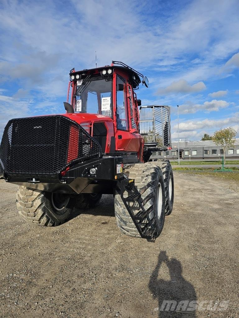 Komatsu 895 Forwarders