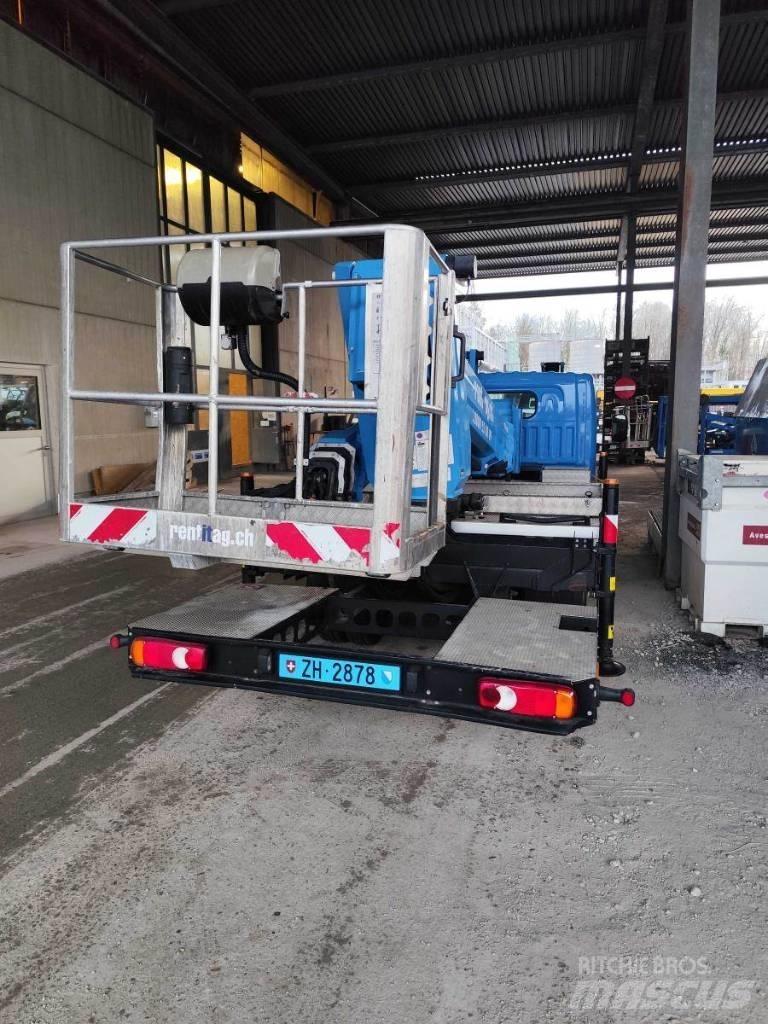 VERSALIFT VTX 240 Truck mounted aerial platforms