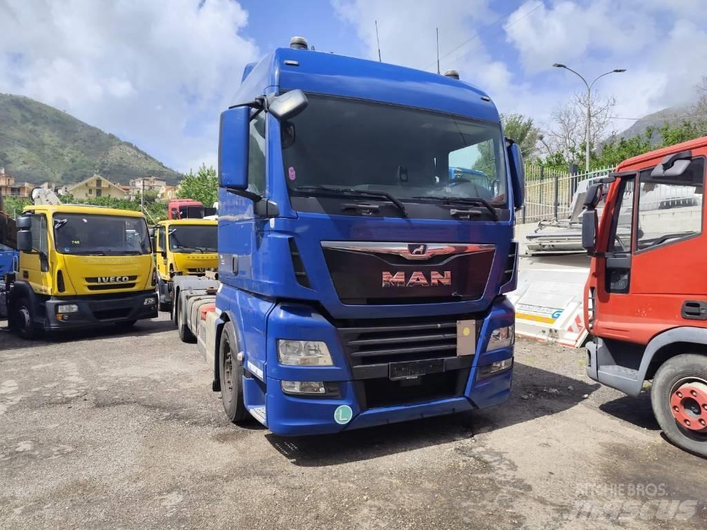 MAN TGX 26.420 Containerframe/Skiploader trucks
