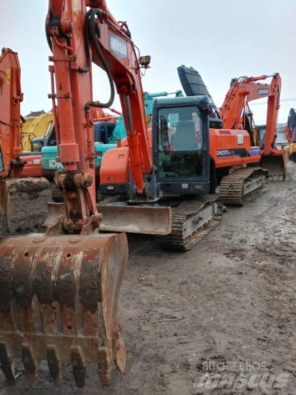 Doosan DH 80 Midi excavators  7t - 12t