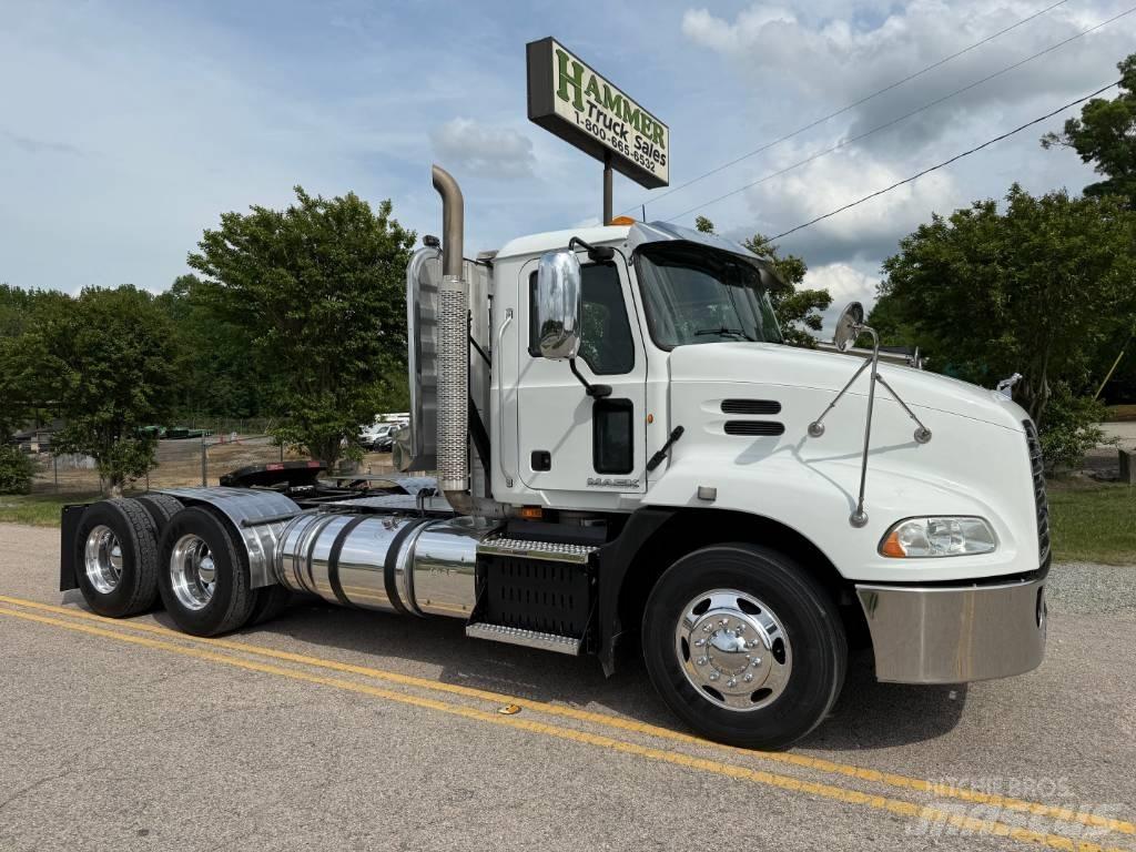 Mack CXU 613 Truck Tractor Units
