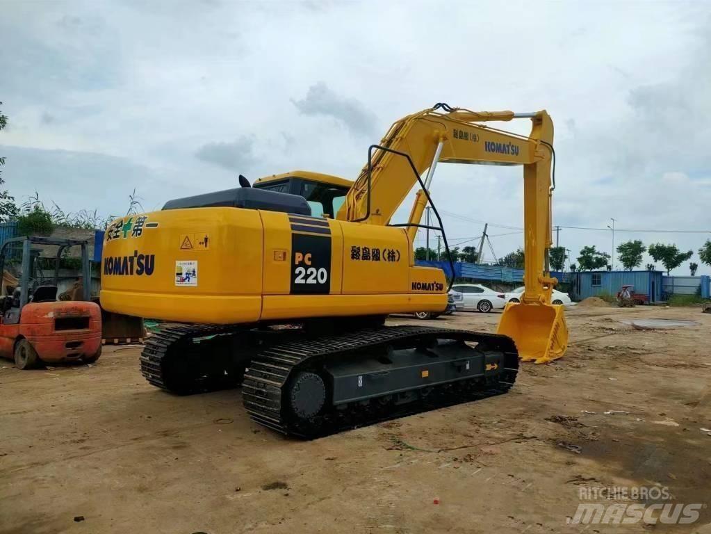 Komatsu PC 220-7 Crawler excavators