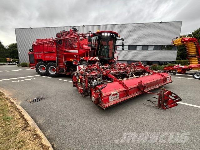 Holmer T4-40 Beet harvesters