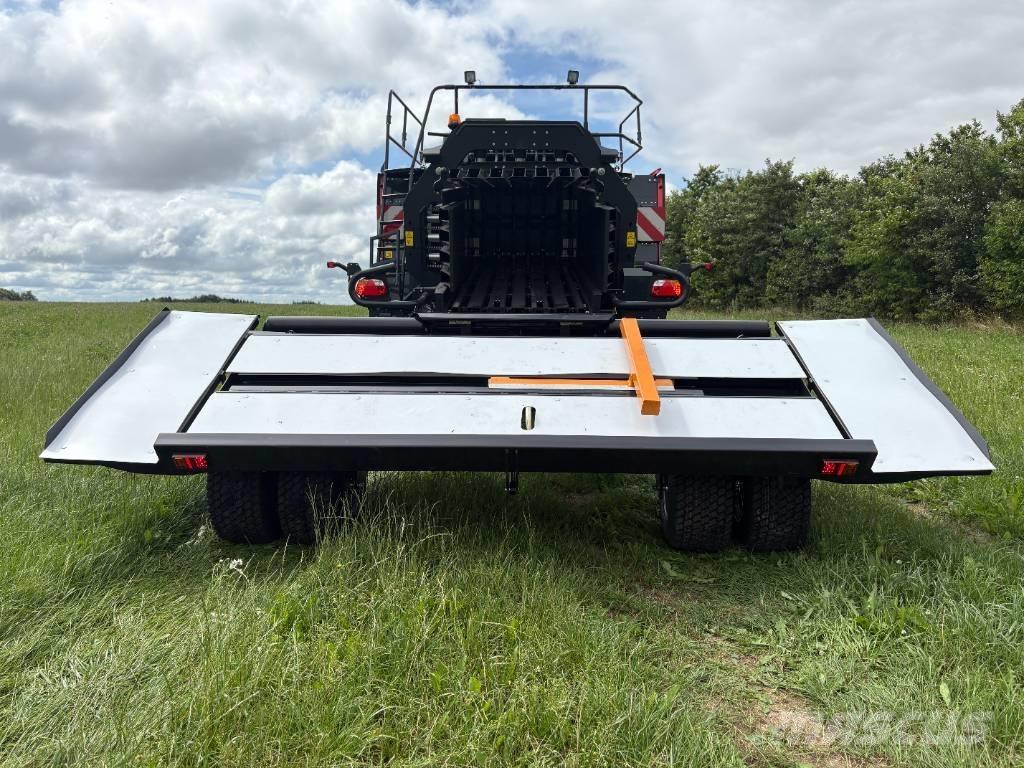 Pomi X 3 Bale trailers