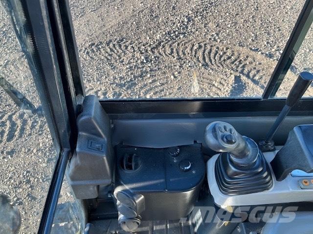 Komatsu PC16R HS Mini excavators < 7t