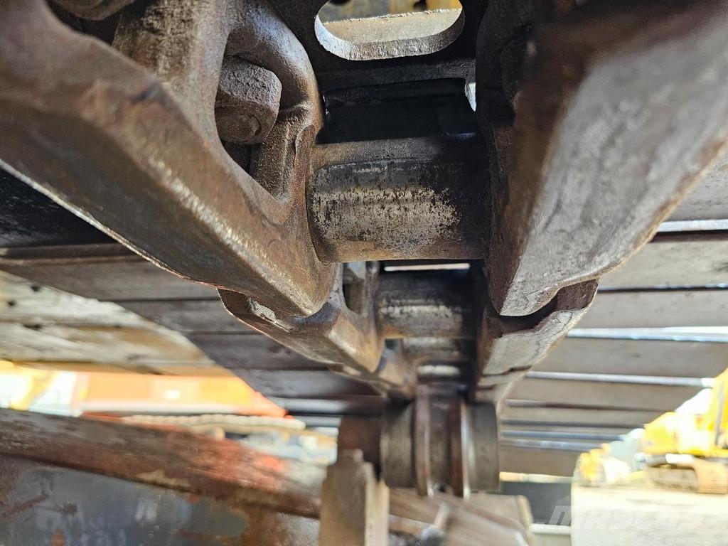 CASE CX250C Crawler excavators