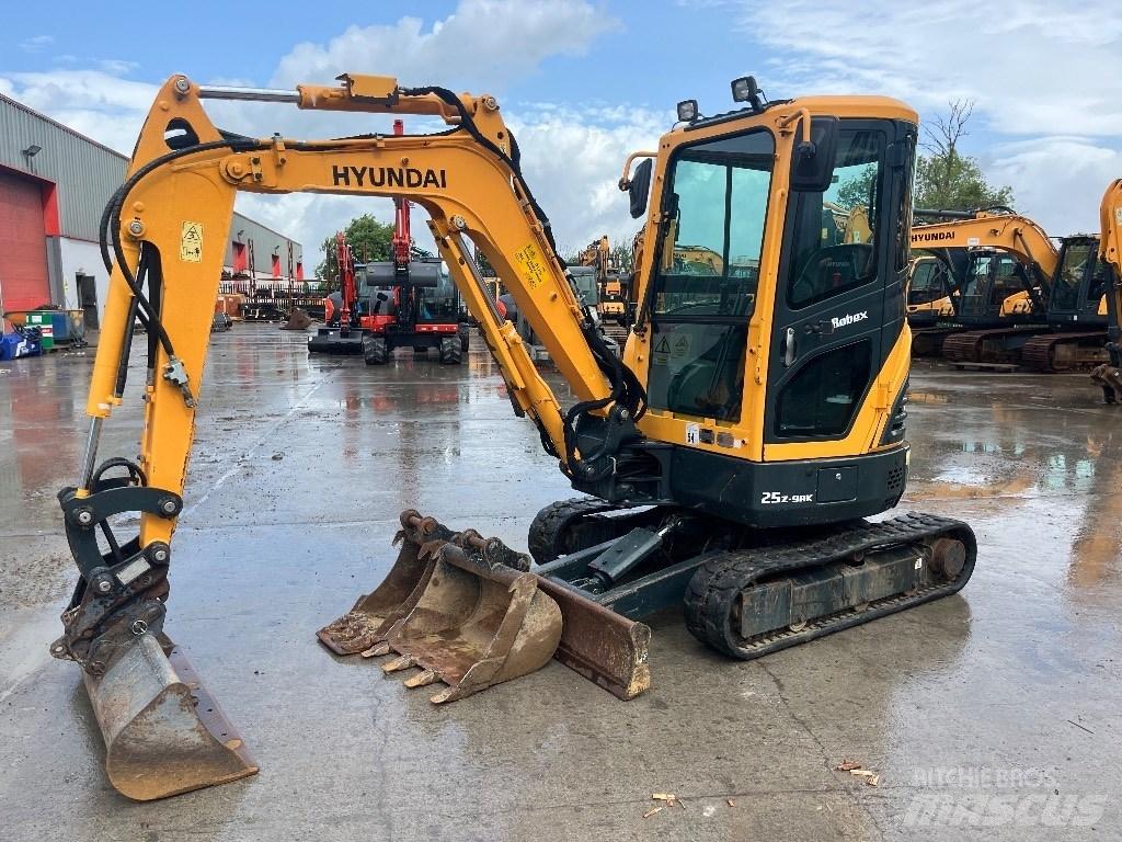 Hyundai R25Z-9 AK Mini excavators < 7t