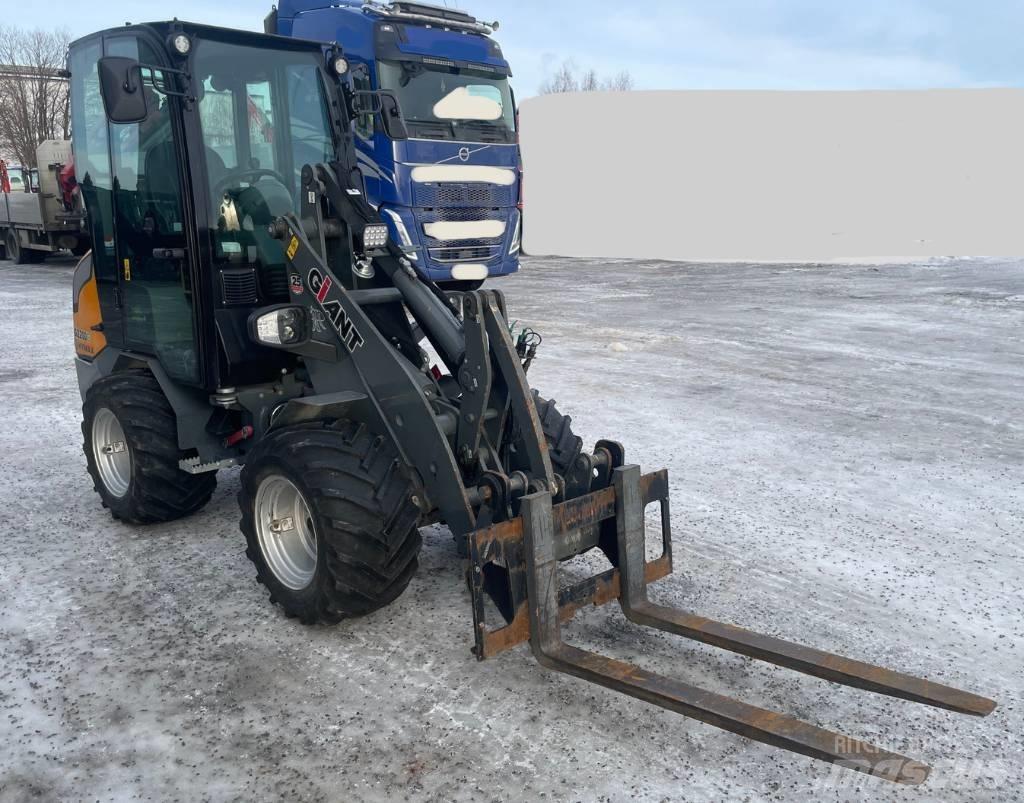 Gigant 2200 E Mini loaders